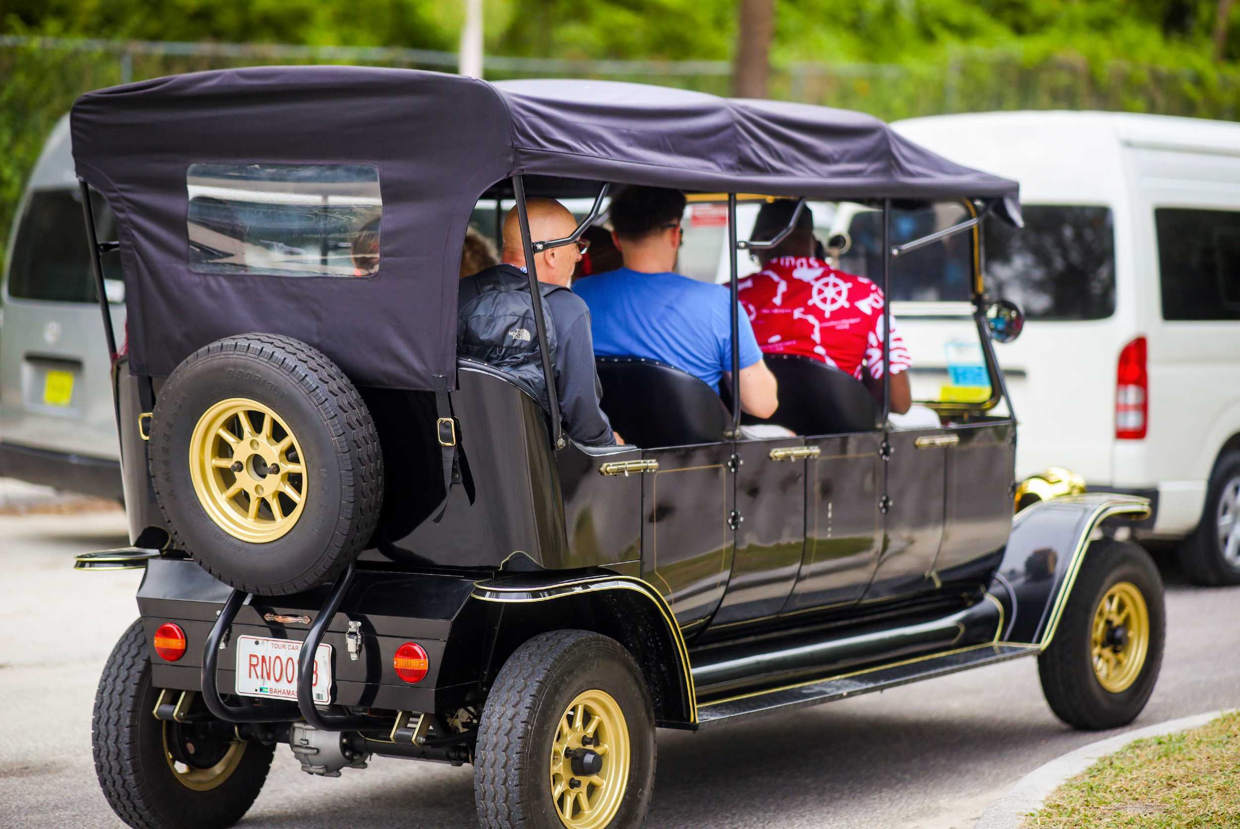 Nassau Vintage Ford Historical Experience – photo 4 of 6