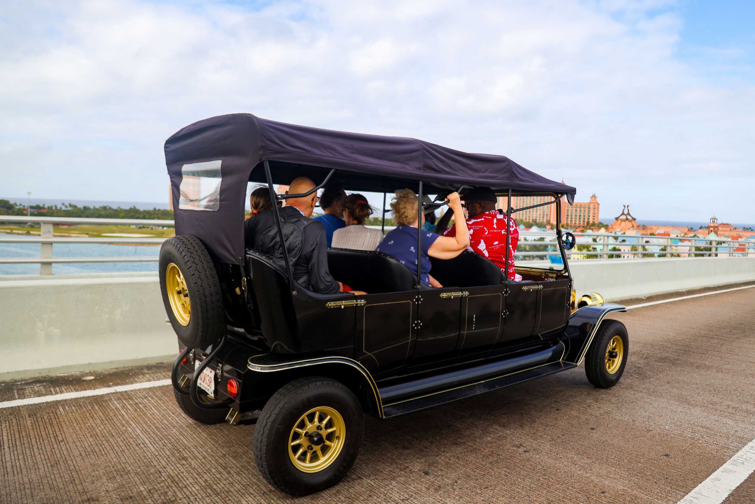 Nassau Vintage Ford Historical Experience – photo 1 of 6