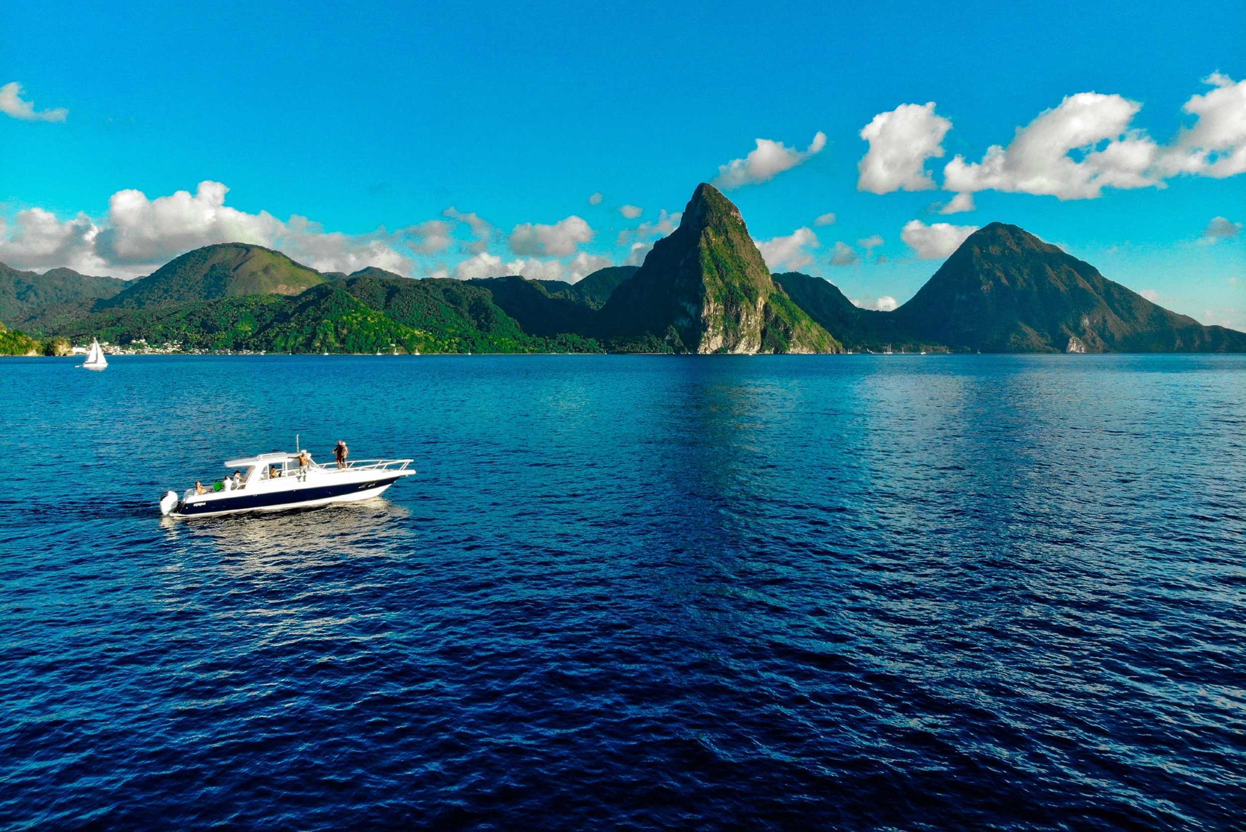 Soufriere Luxury Speedboat Charter – photo 5 of 9