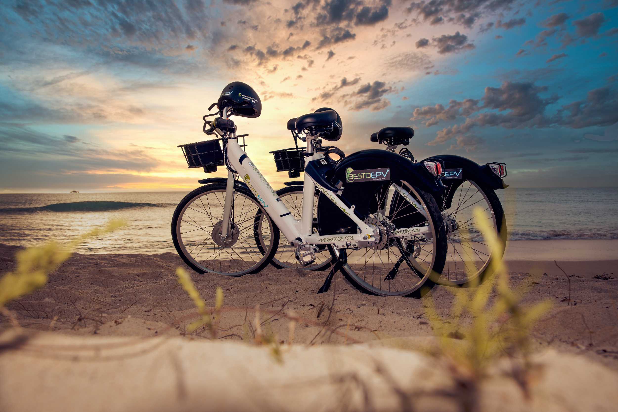 Private Romantic Beach Getaway & Bicycle Excursion – photo 4 of 4