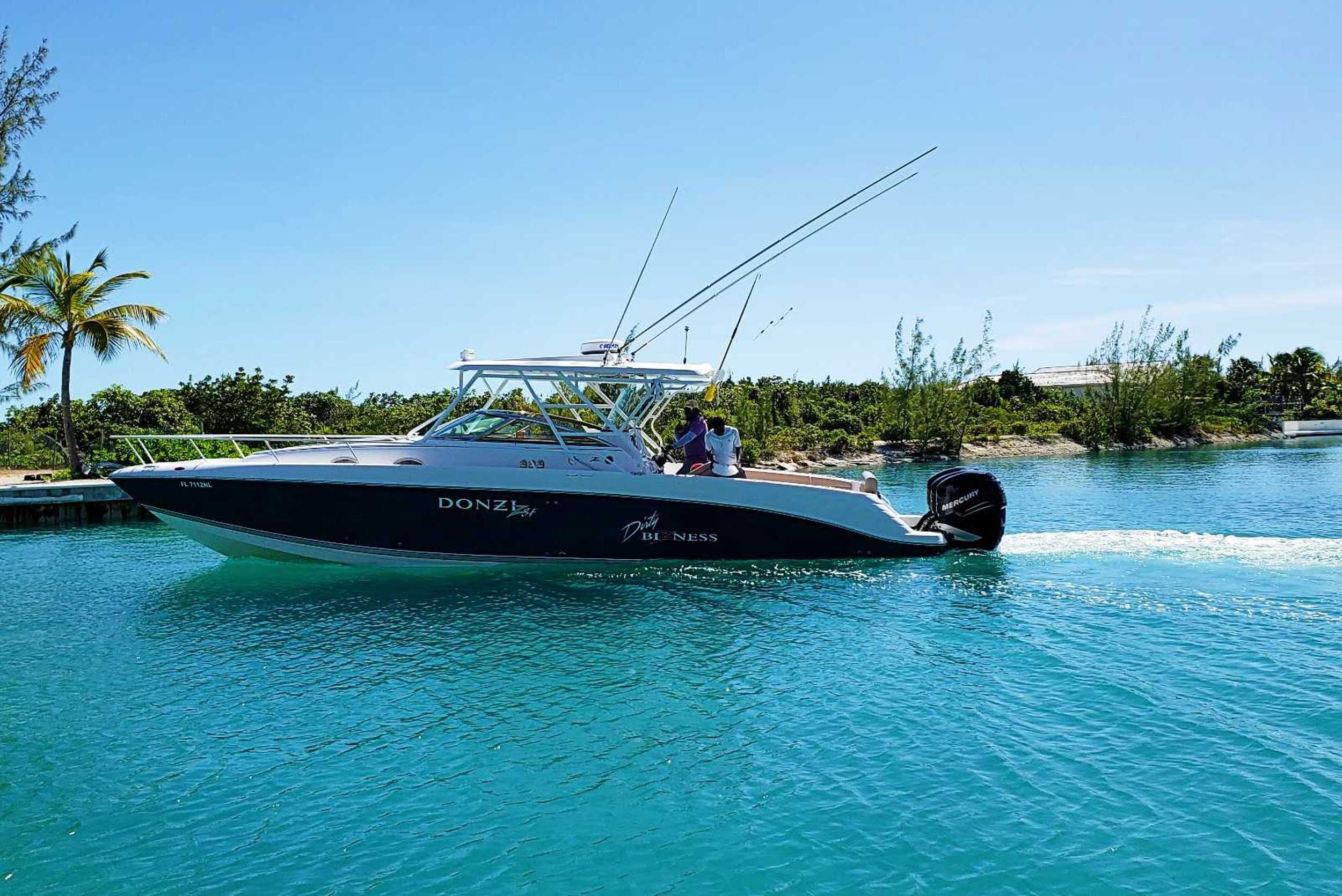 Full Day 38ft Donzi Charter – photo 3 of 3