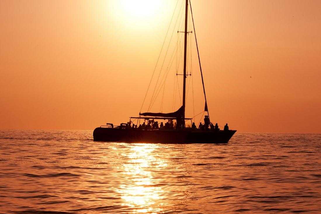 Sunset Catamaran Cruise Antigua – photo 1 of 4