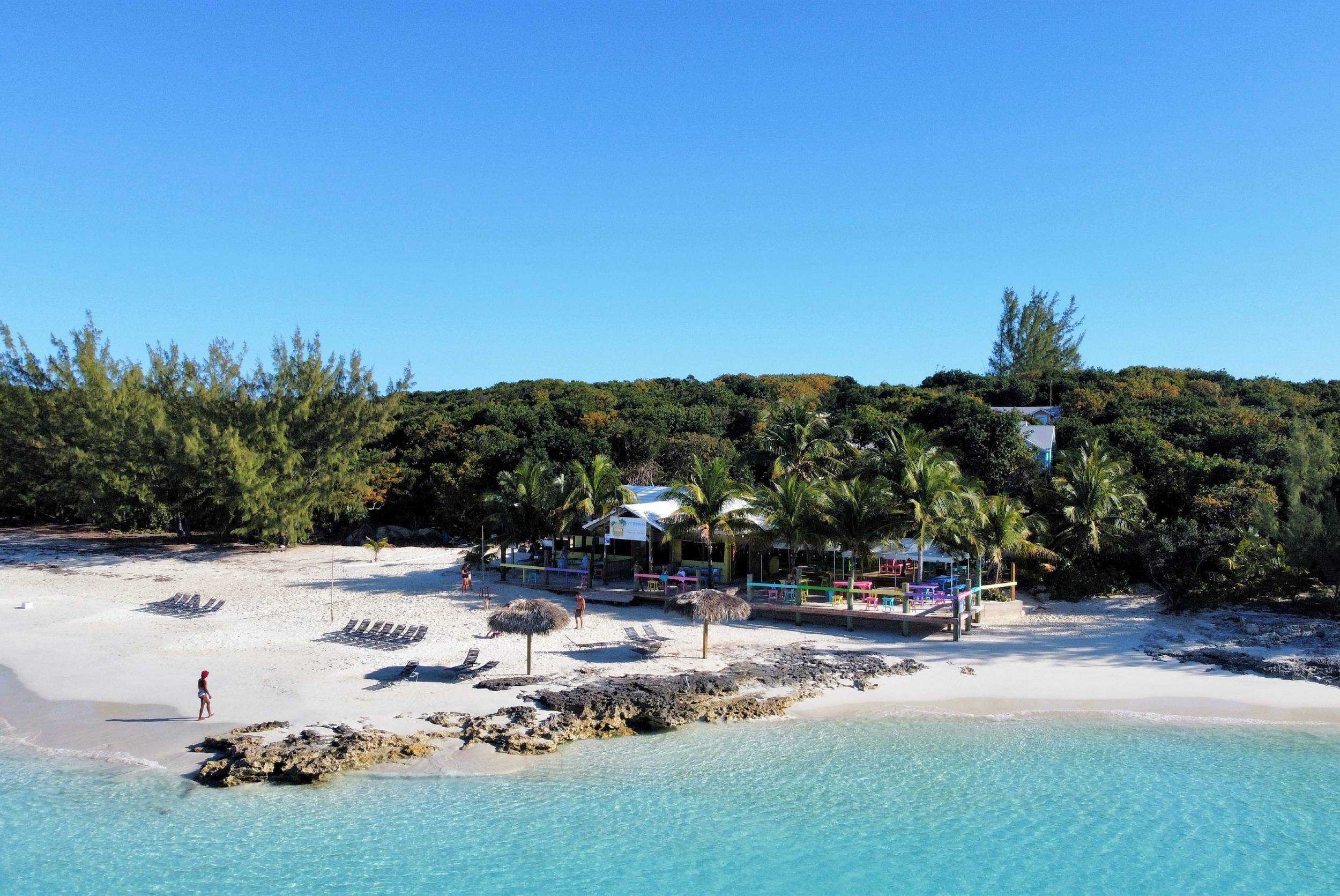 Private Nassau Speedboat Snorkel & Beach Escape - 41ft Jalapeno-4 hrs (1- 15pax) – photo 5 of 7