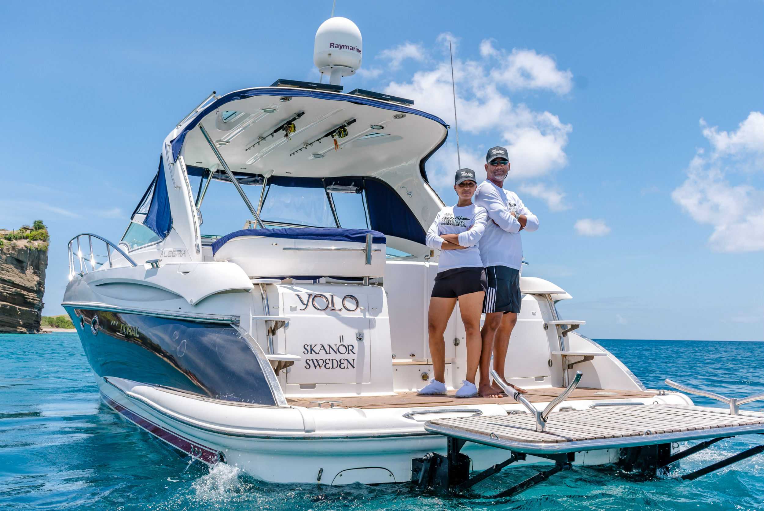 Private Luxury Power Yacht Beach & Underwater Sculpture Park Snorkel Experience – photo 4 of 4