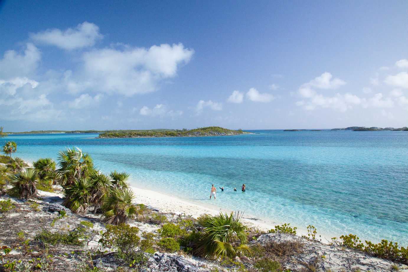Exuma Cays Swimming Pigs Adventure – photo 4 of 9