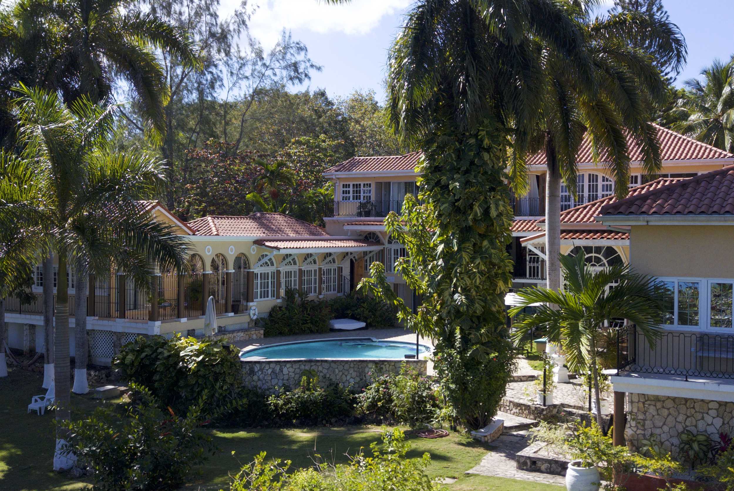 Rock N’ Roll Virtual Art Gallery Experience Montego Bay – photo 2 of 12