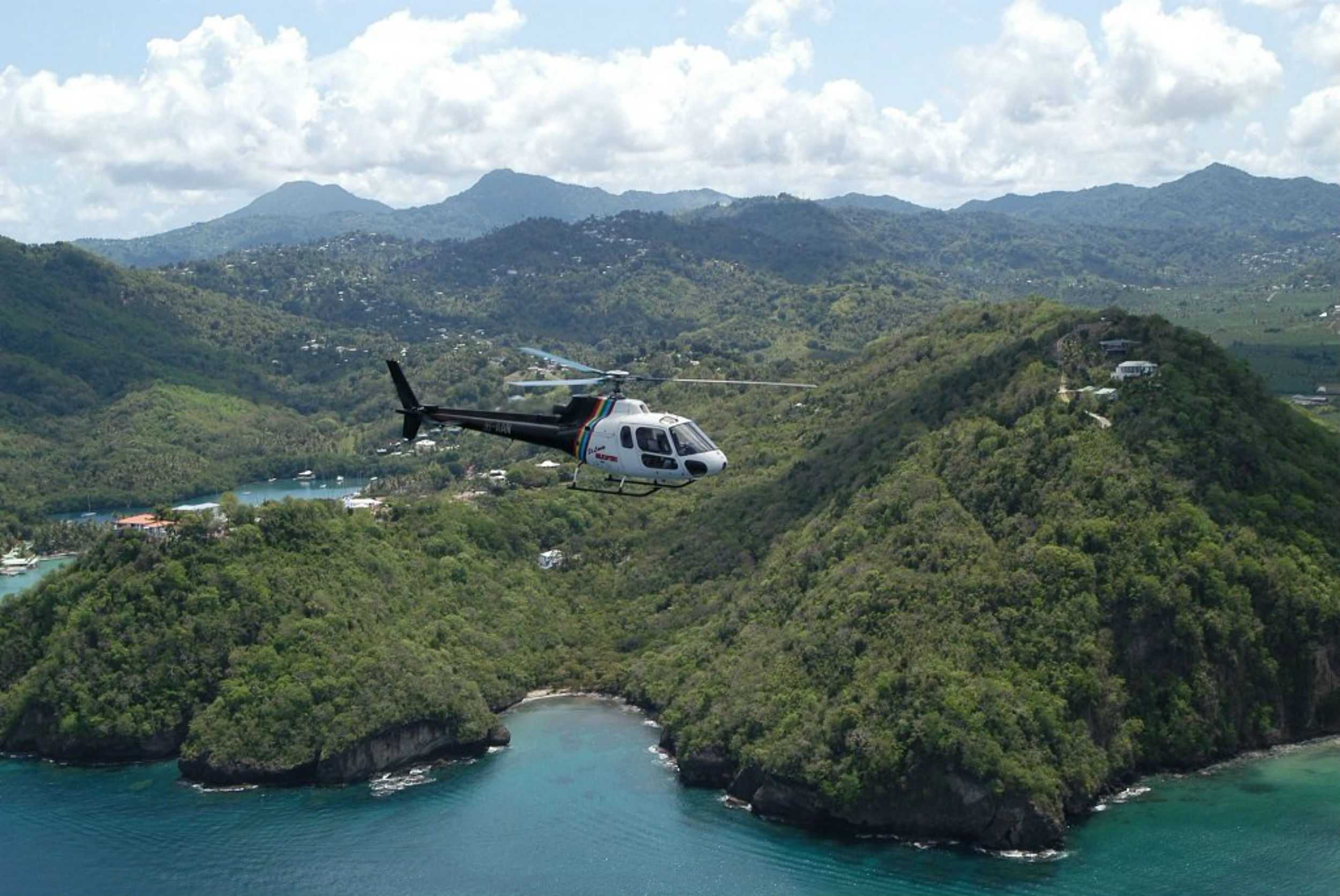 Helicopter Shuttle To /and From Hewanorra Airport (one way) – photo 4 of 6