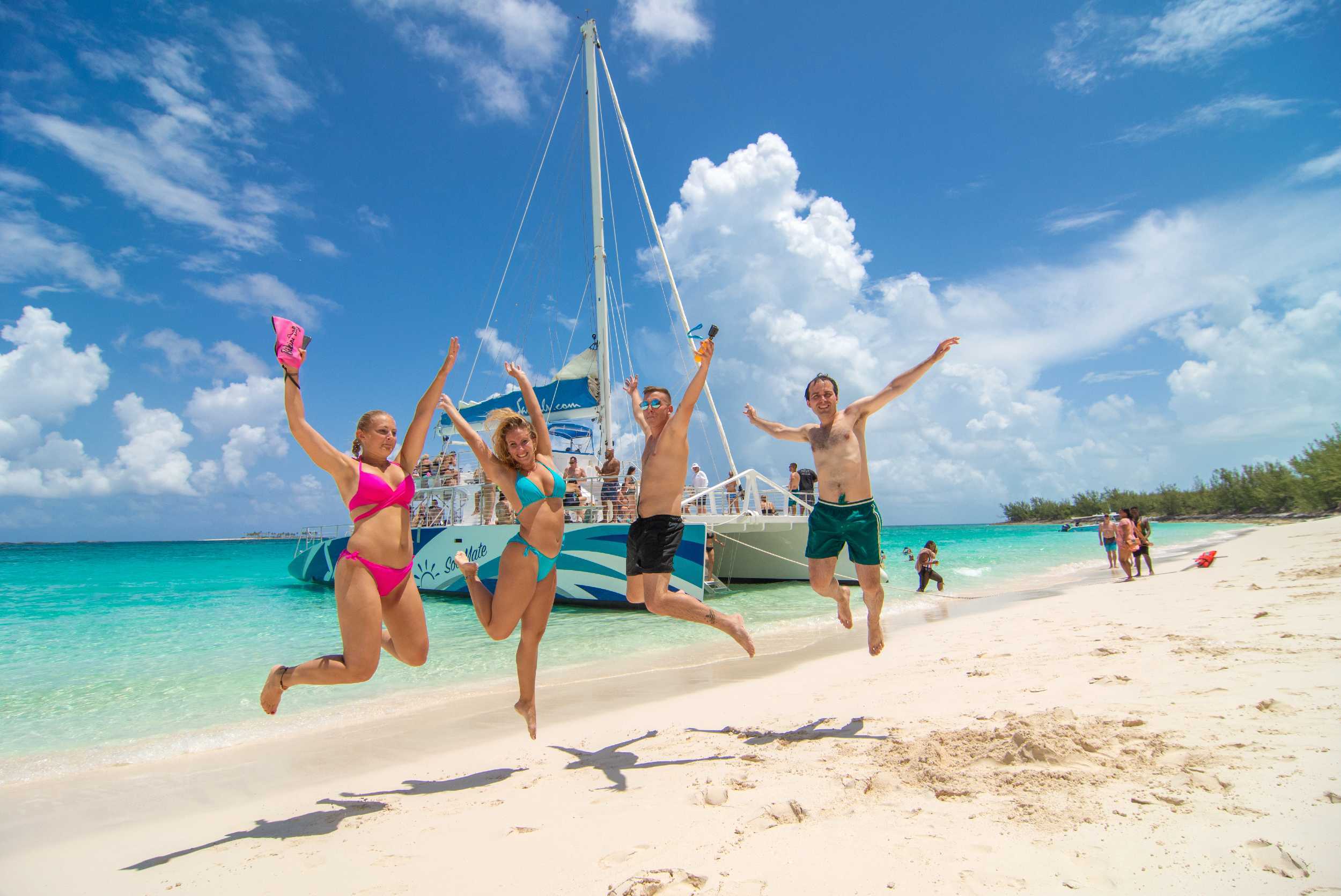 Reggae Catamaran & Snorkeling Cruise Nassau for the Family – photo 1 of 7