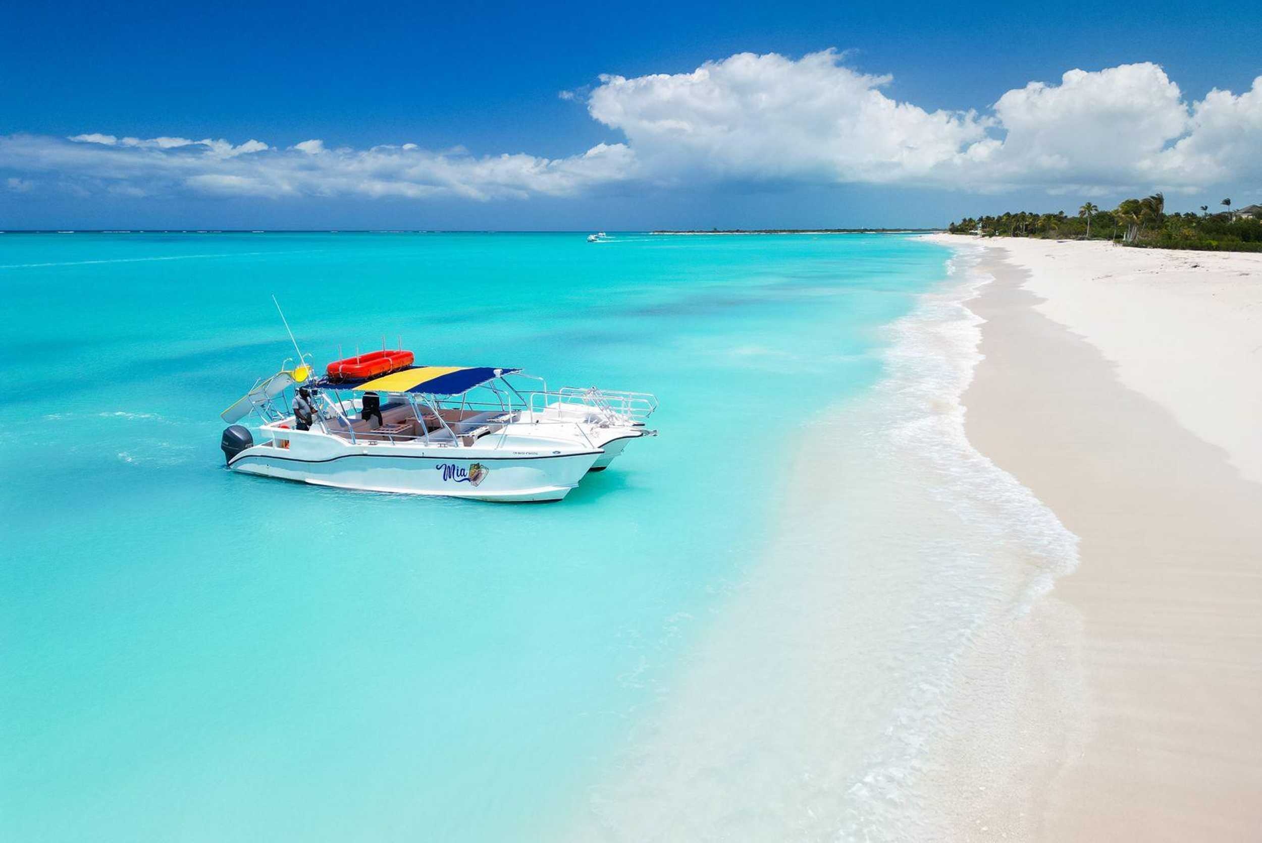 Private Caracol Full Day Charter (1-9pax) – photo 4 of 4
