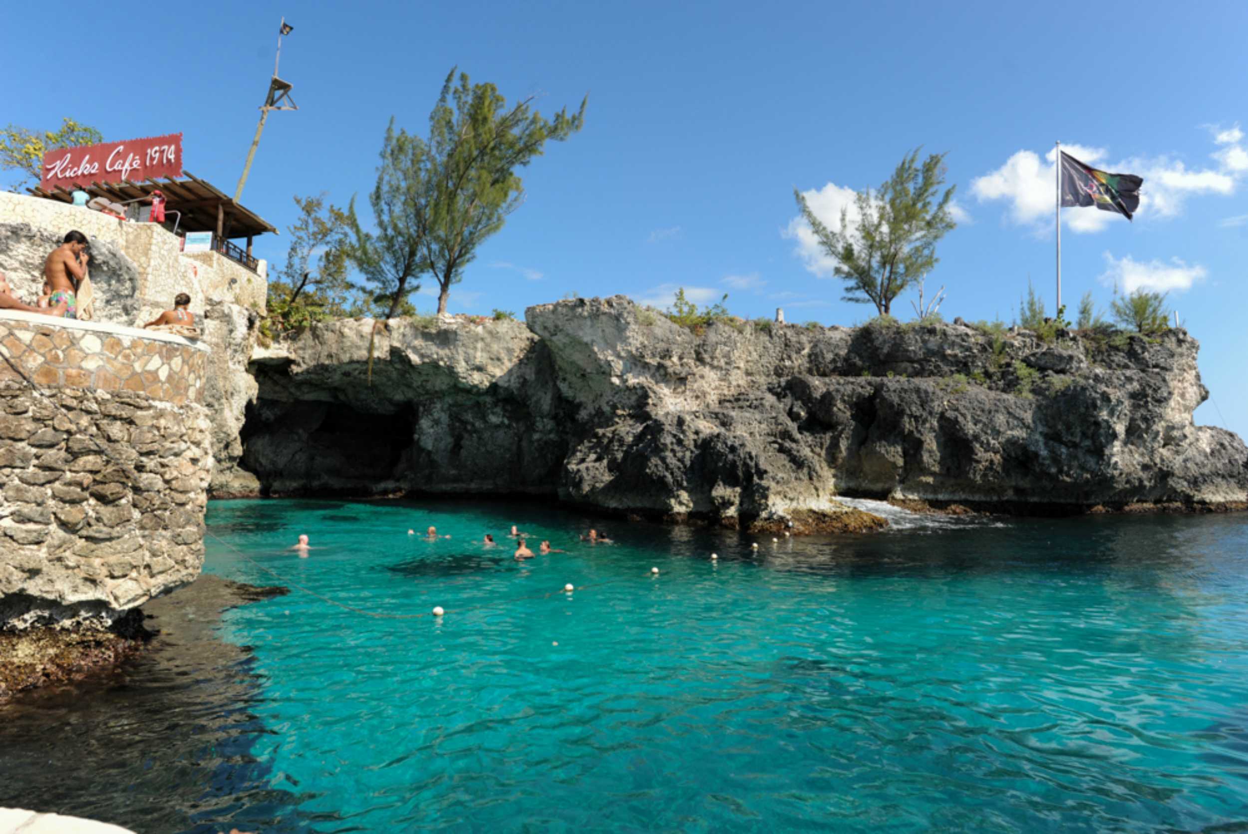 Discover Negril Shopping Tour and Rick's Cafe Highlight – photo 5 of 5