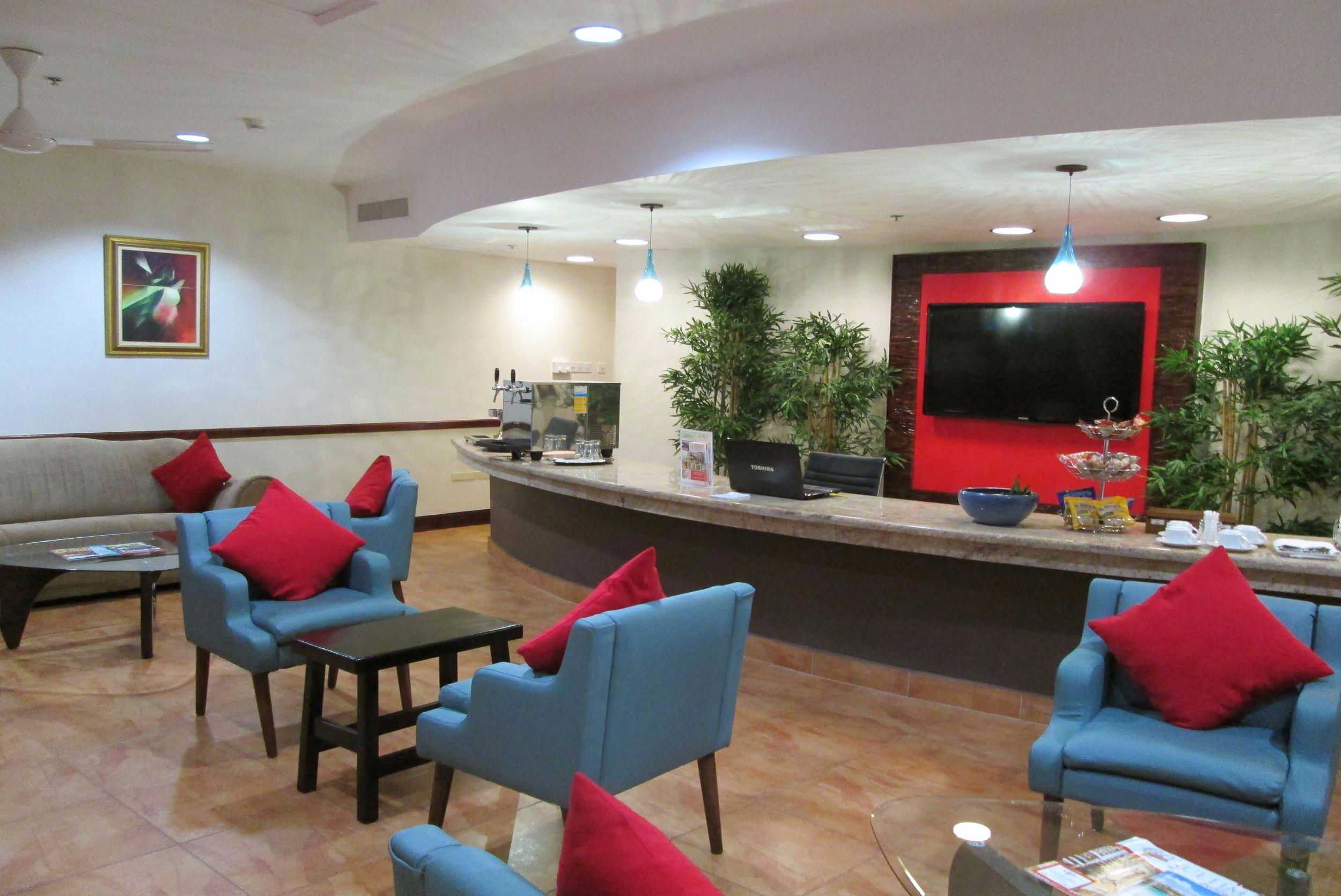 VIP MBJ Departure Airport Lounge – photo 5 of 13