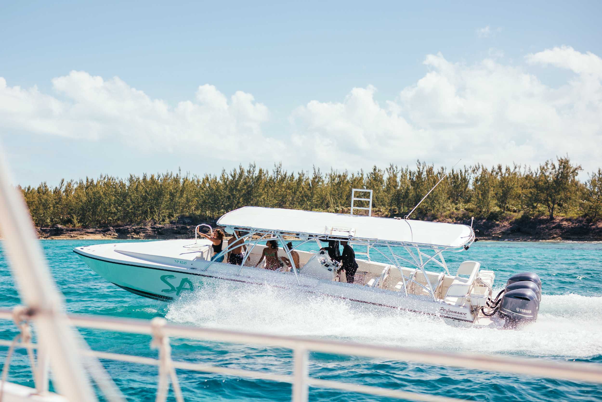 Exuma Swimming with the Pigs Powerboat Charter – photo 5 of 7