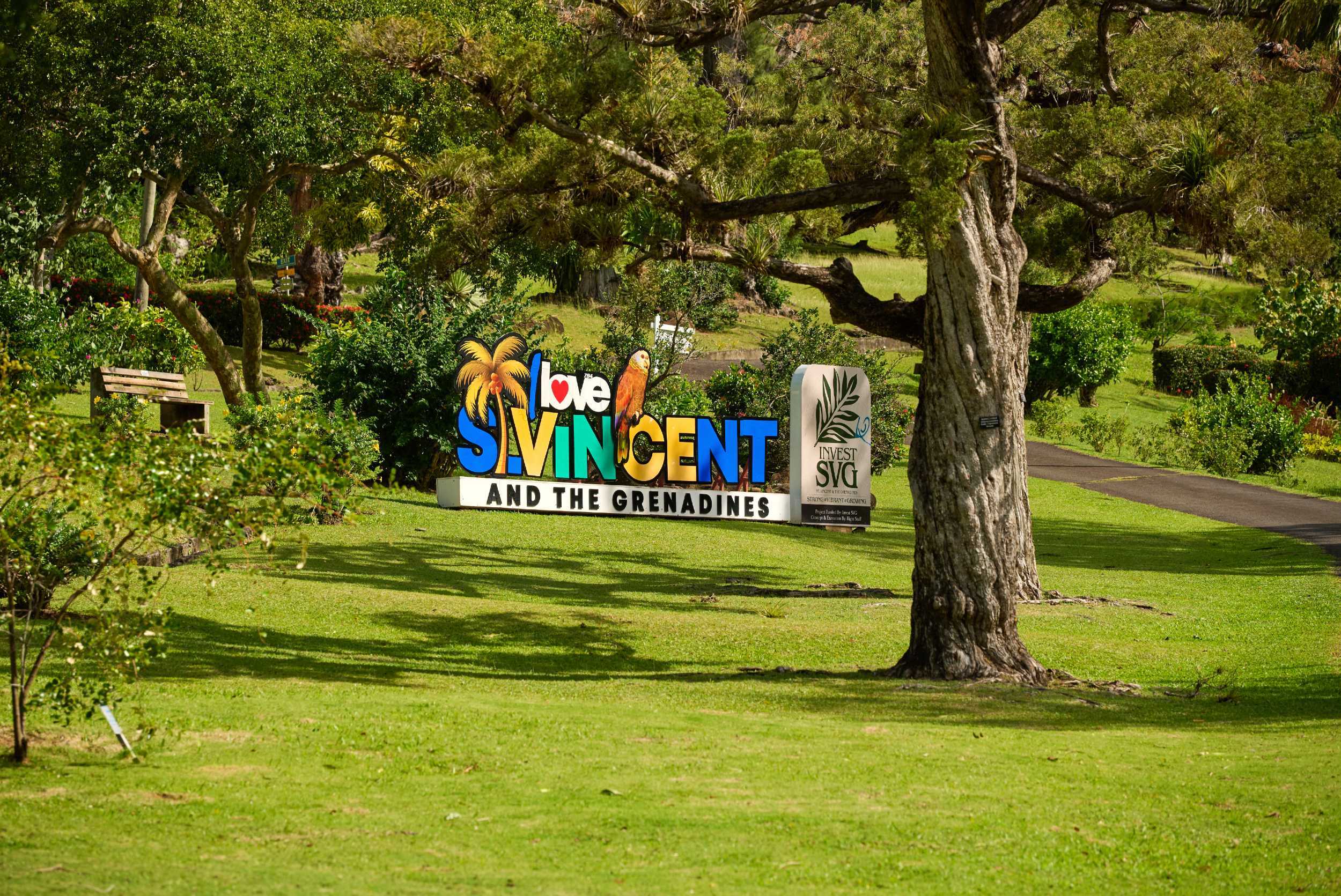 Private Picnic Escape at Botanical Gardens – photo 4 of 6